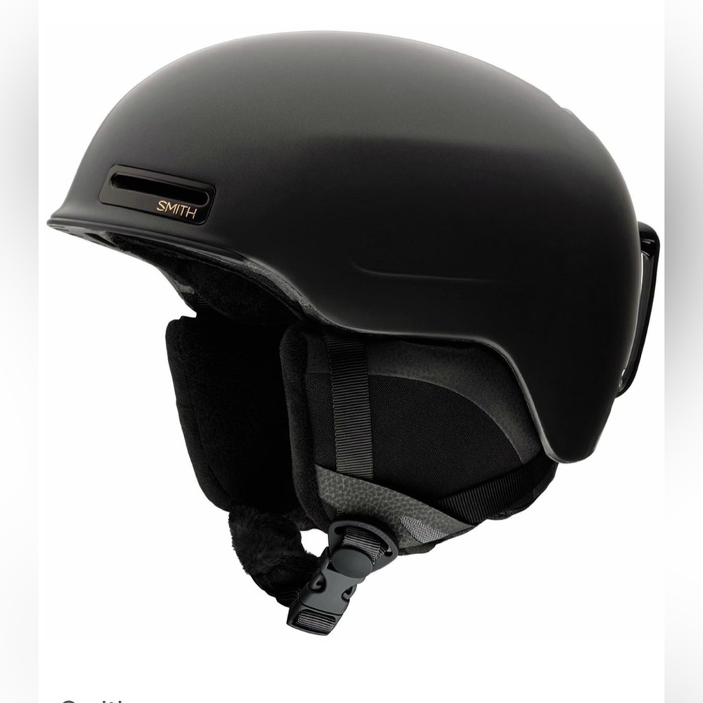NWT Women’s SMITH Matte Black Pearl Snow Helmet - Medium